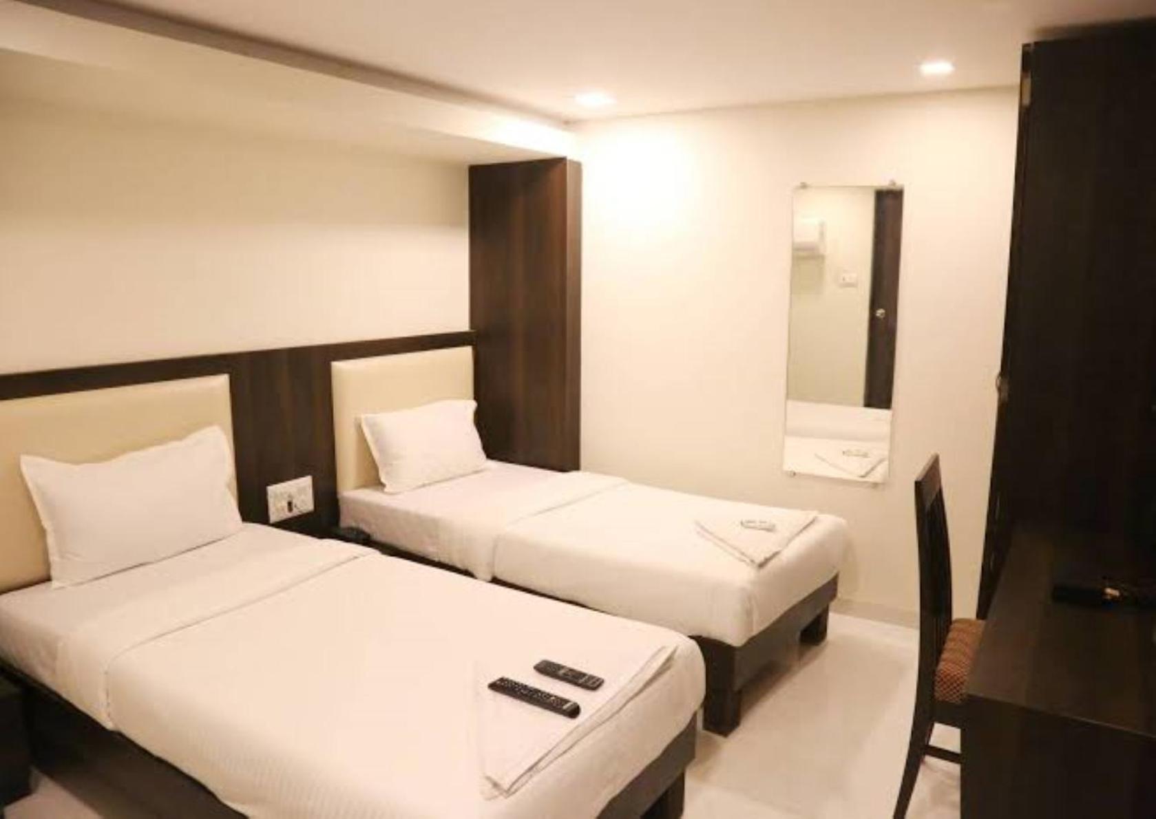 Hotel Blue Terminal 孟买 外观 照片