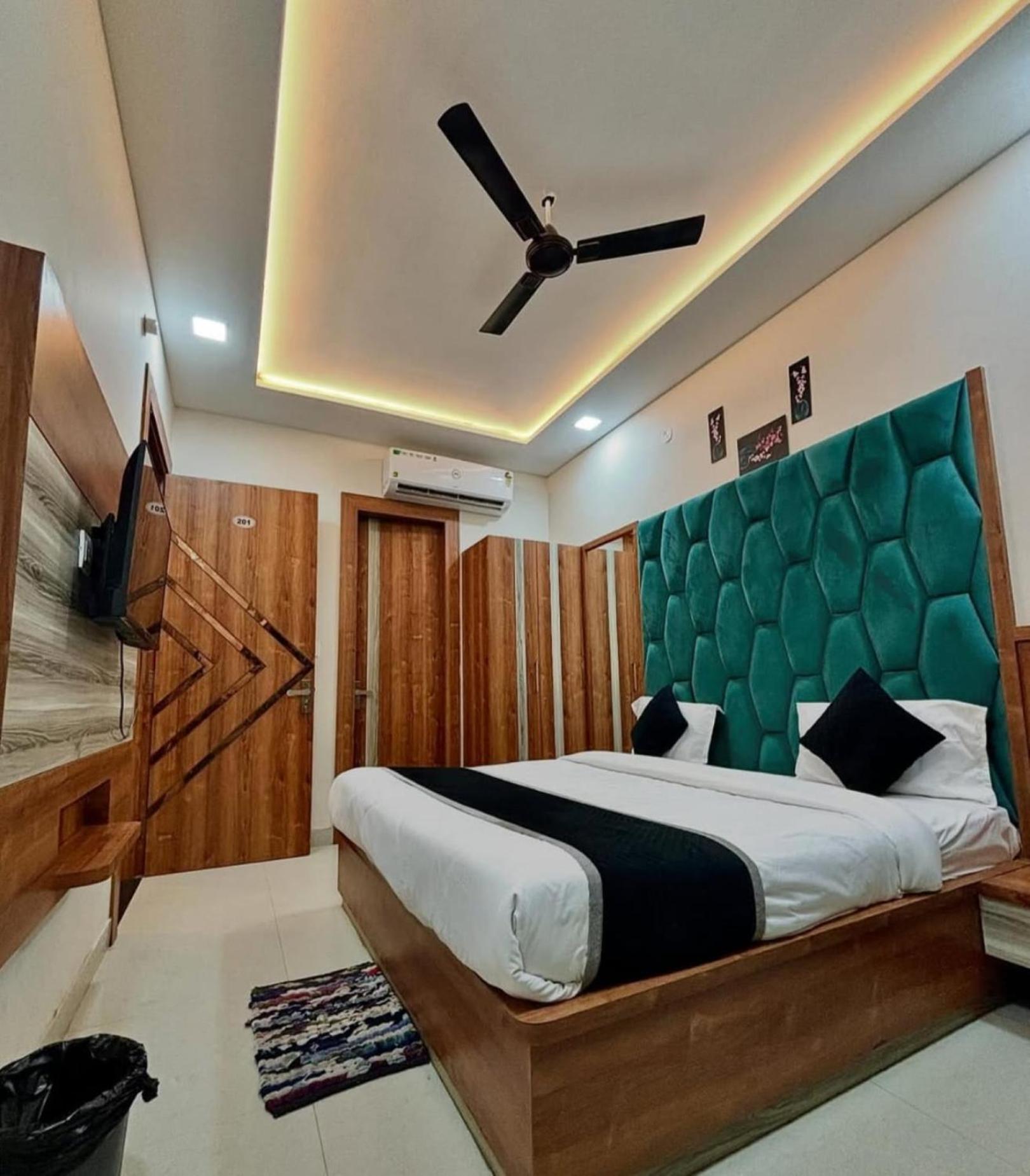 Hotel Blue Terminal 孟买 外观 照片